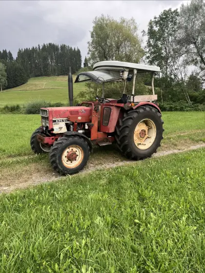 IHC 633 mit Allrad und Frontlader