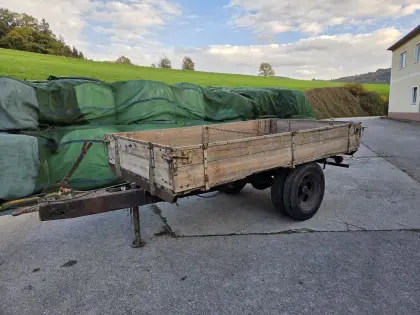 Holzanhänger