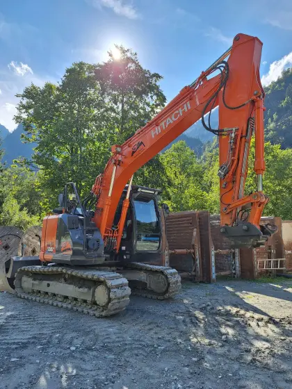 Hitachi ZX 135-6