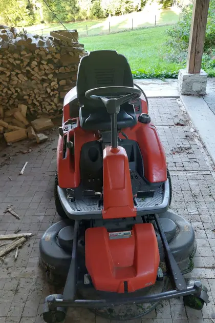 Husqvarna Rider 320 AWD