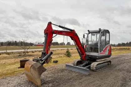 Neuson 3503 RD mit 4 Schaufeln