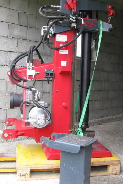Verkaufe Holzspalter 21 t mit Seilwinde, Typ MX 121