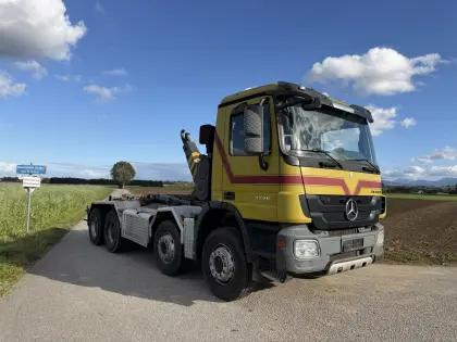 Suche Mercedes Actros