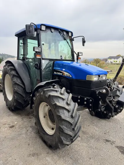 New Holland TN75D