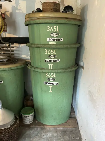 Maischebehälter, Wassertanks, Brennerei