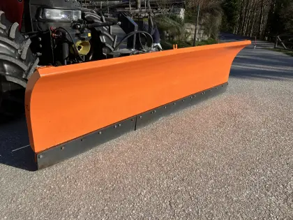 Hydraulischer Schneepflug 300 cm breit