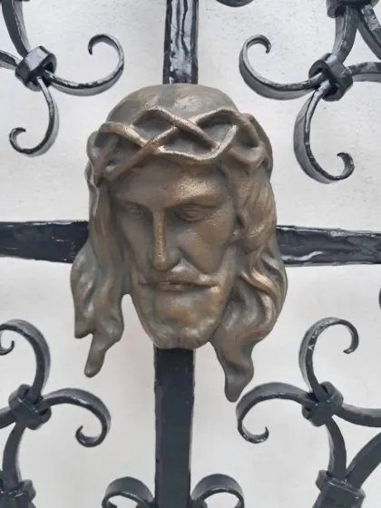 Schmiedeisernes Kreuz