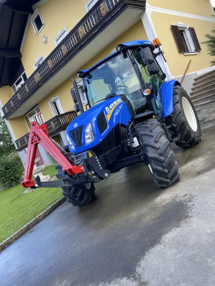New Holland T4.75s