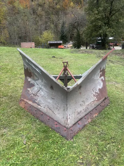 Spitzpflug