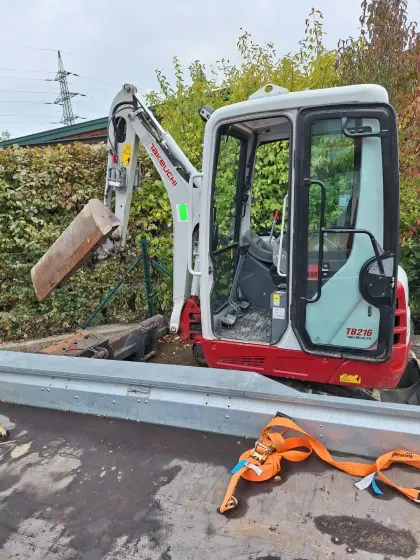 Takeuchi TB216