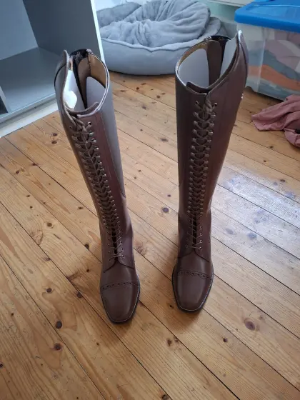 Neue Schnür-Reitstiefel von Busse, Größe 38 (Kurz/Weit)