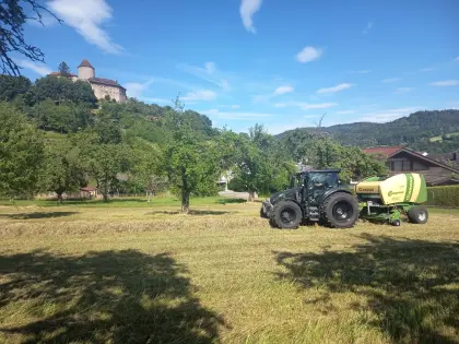 Krone Comprima F125XC