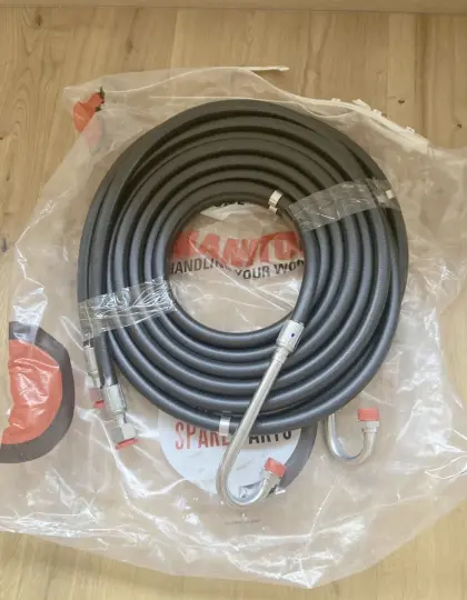 256631 Manitou Hydr. Schlauch