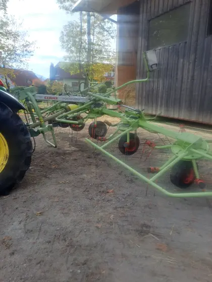 Claas Volto 670
