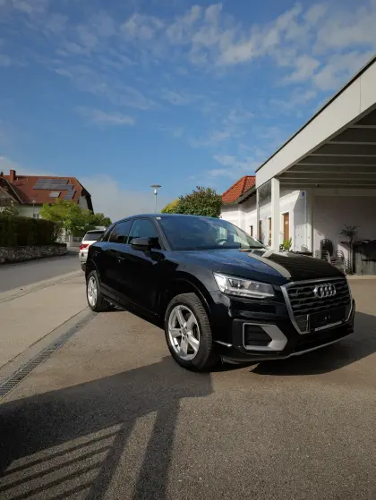 Audi Q2 1,6 TDI Sport, AHK, LED