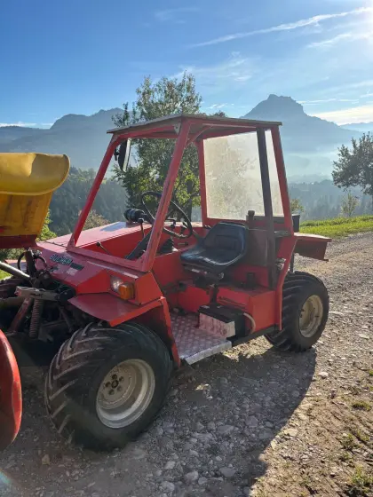 Verkaufe Mähtrac Bucher Reform
