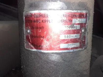 Suche Steyr 380 Lkw-Kippzylinder