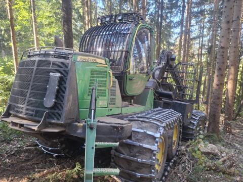 John Deere 1110 E mit Winde