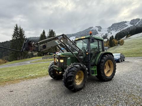 John Deere 6310