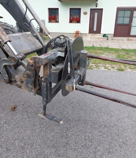 Verkaufe Fliegl-Rundballenabwickler