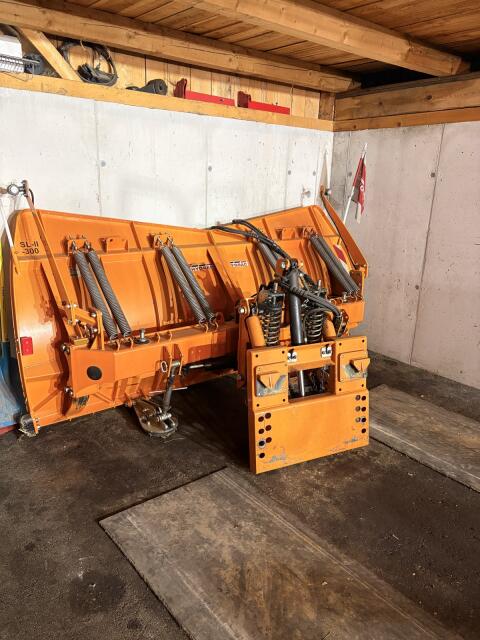 Verkaufe Hytrac SL II 300 Schneepflug