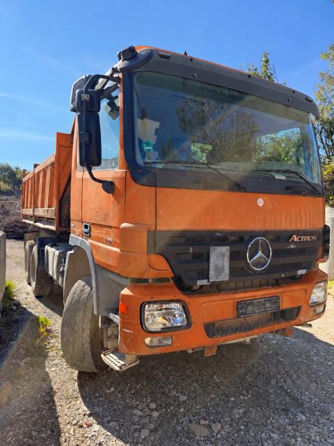 Suche Mercedes Actros, Arocs, Axor, Antos usw.
