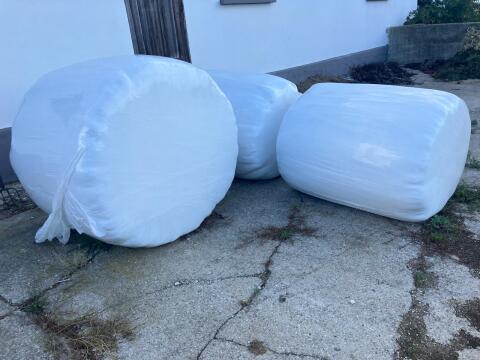Verkaufe 3 Stk. Silageballen