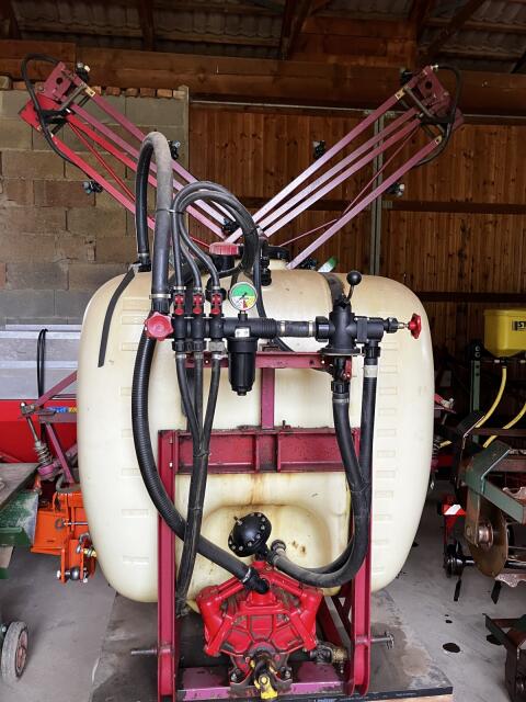 Hardi Feldspritze 600 l 10 m