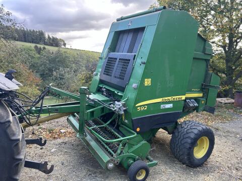 John Deere 592 Premium