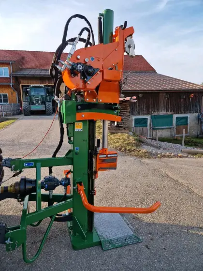 Posch Hydro Combi 26 t Holzspalter