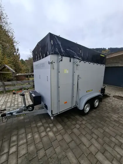 HUMER Viehanhänger