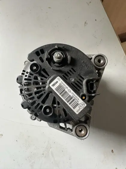 Lichtmaschine Renault