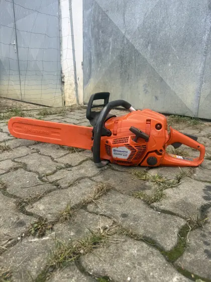 Husqvarna 555
