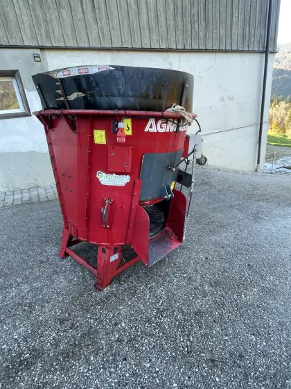 Verkaufe Futtermischer 1,7 m³ AGM