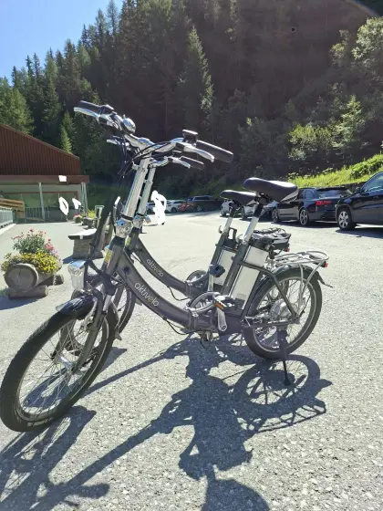 2 Aktivelo E-Bike-Klappräder zu verkaufen, sehr guter Zustand
