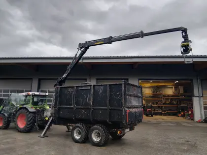 Kranwagen Palms mit Kippermulde Palms H12D