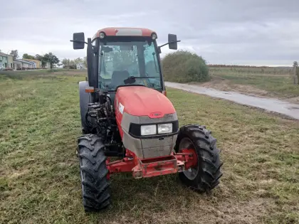 Traktor Mc Cormick F75 XL