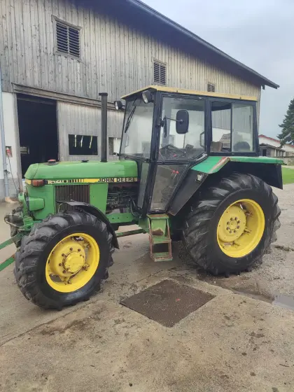 John Deere 1640