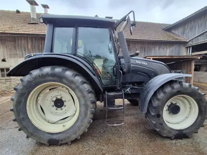 Valtra N121
