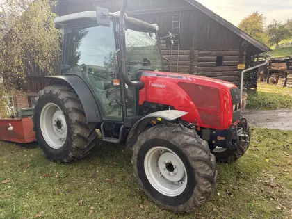 Massey Ferguson 2430 ST