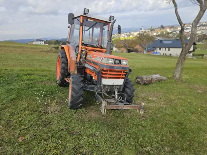 Kubota L3250
