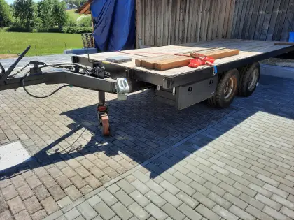 Ballenanhänger