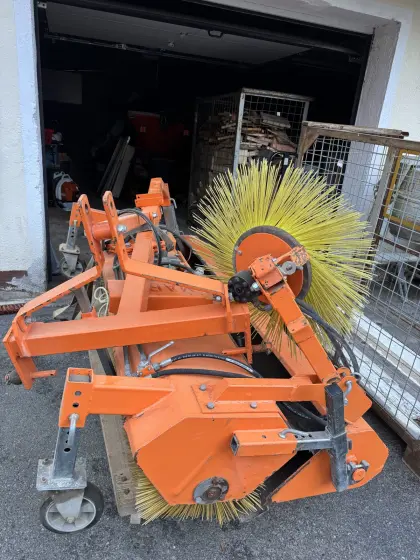 Kehrmaschine 230, Modell: Kehrmaschine 230