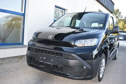 Toyota Proace City Shuttle 1,2i 110 PS