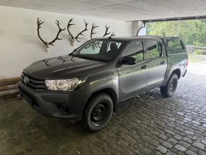 Kaufe alle Pick-ups und Geländewagen, auch defekt: Hilux, L200