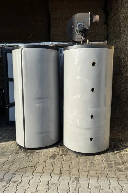 2 Pufferspeicher ca. 500 l mit Isolierung, 2 Jahre alt