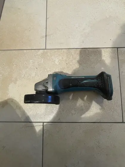 Makita DGA 452 Akku-Winkelschleifer/Flex