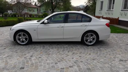 BMW 3er-Reihe 318d Lim. Sport Line F30