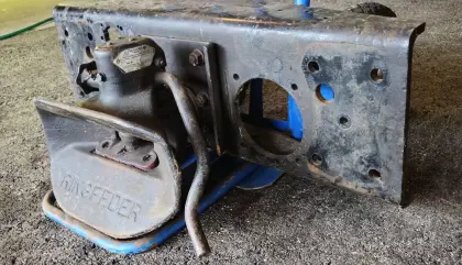Unimog 437 Anhängekupplung Schlussquerträger