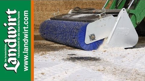 Fliegl Räumschild und Kehrmaschine